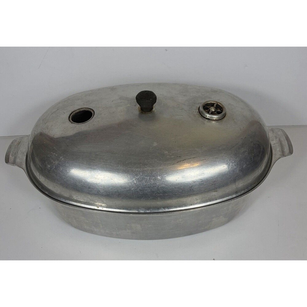Vintage Pan American Heavy Cast Aluminum Oval Roasting Pan Rack Inside 17” USA